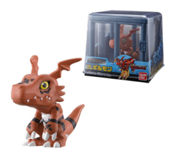 figura Digimon GUILMON bandai con su jaula nuevo