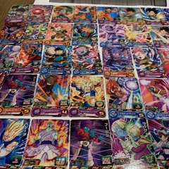 50 CARTAS COMUNES DE DRAGON BALL HEROES PERSONAJES DE LAS PELICULAS (SIN REPETIR) en internet