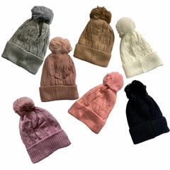 Touca Gorro Capuz De Lã C/pompom Pelúcia Cores Lindas! na internet