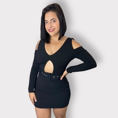 Vestido Manga Longa Feminino Com Cinto Decote Detalhe Ombro - loja online