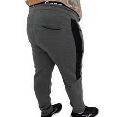 Calça Moletom Plus Size Gangster Tamanho Grande Detalhada - ANJ MODAS