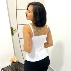 Regatinha Feminina Com Bojo Com Alcinha Detalhe Com Renda - loja online