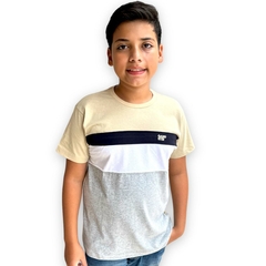 Camiseta Menino Juvenil Gola Careca Detalhada Original