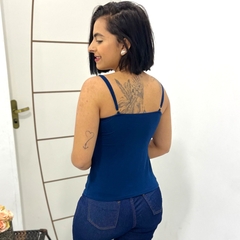 Imagem do Regatinha Feminina Com Bojo Com Alcinha Detalhe Com Renda