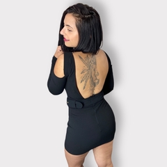 Vestido Manga Longa Feminino Com Cinto Decote Detalhe Ombro na internet