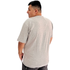 Camiseta Masculina Tamanho Grande Plus Size Gola Redonda na internet