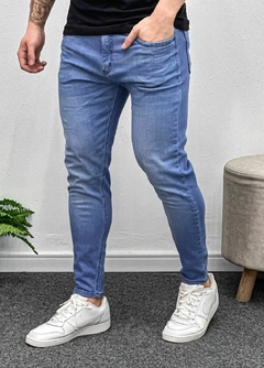 Calça Skinny Jeans Básica Caunt CT04