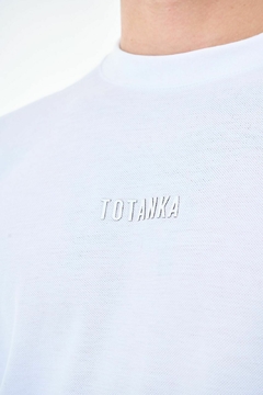 Oversized Totanka Ditches Piquet - Branco - comprar online