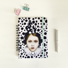 Reina Lunar - Cuaderno medio anillado - comprar online