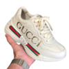 Tênis Rhyton com logo Gucci