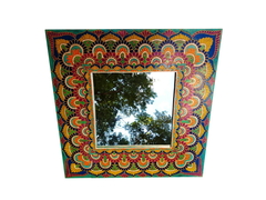 Moldura de espelho decorativa estilo azulejo mandala. na internet