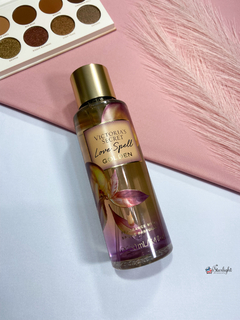 Body Care Love Spell Golden Fragrance Mist - Victoria's Secret - comprar online