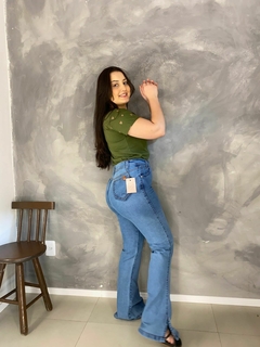 Calça Jeans Flare na internet