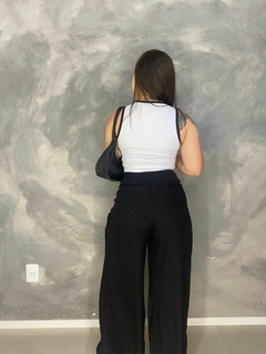 Calça Pantalona Preta com zíper