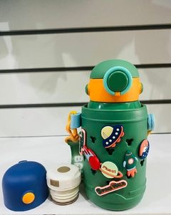 GARRAFA TÉRMICA VERDE INFANTIL DE ASTRONAUTA 500ML