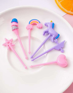 CONJUNTO DE 6 GARFINHOS DE FRUTAS INFANTIL DE UNICORNIO - comprar online