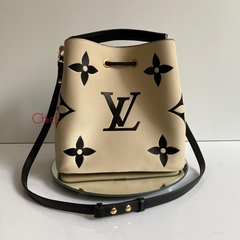 BOLSA LOUIS VUITTON NÉONOÉ CRAFTY CREME ITALIANA - Bolsas Chick