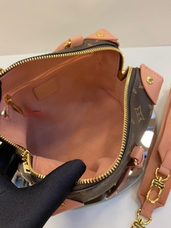 Imagem do BOLSA PETITE MALLE SOUPLE ROSÉ ITALIANA