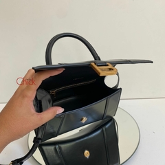 BOLSA HOURGLASS PRETA ITALIANA - loja online