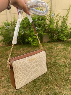 Imagem do Vanilla Monogramada- Crossbody tradicional - MICHAEL KORS