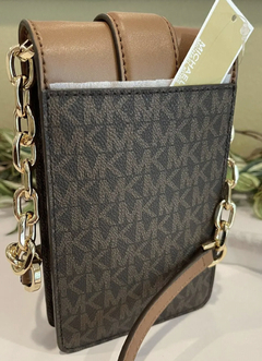 Porta celular Marrom monogramada, Michael Kors - loja online