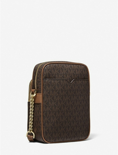 Crossbody Marrom monogramada - Bolsa Michael Kors Flight brown - comprar online