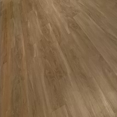 PISO VINÍLICO SUPREME VINYL FLOOR 5mm CLICADO CAIXA COM 2,20m² COR: UNATA