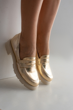 Mocassim Tratorado Ouro Light - Lialine - comprar online