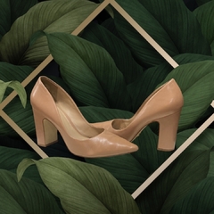 Scarpin nude Arezzo