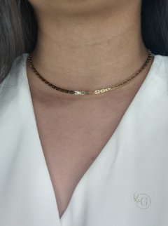 Choker Detalhado Liso na internet