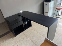 Imagem do MESA DE ESCRITÓRIO EM L 2 GAVETAS 3 NICHOS OFFICE NT 2060 NOTÁVEL MÓVEIS