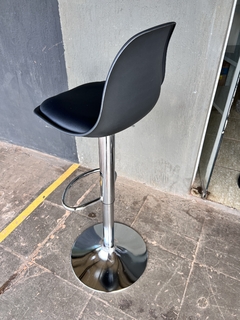 BANQUETA BEST EAMES BS20 PRETA - loja online