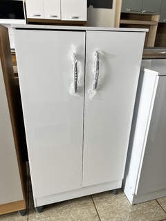 SAPATEIRA ARMÁRIO MULTIUSO 2 PORTAS PEQUENO BRANCO BRILHO - 989.33 - POQUEMA - comprar online