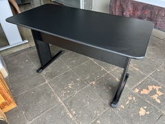 MESA P/ ESCRITÓRIO 121X61 PANDIN MAXXI - PRETO MX120 - Hamil móveis