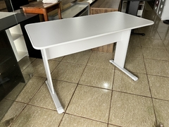 MESA P/ ESCRITÓRIO 121x61 PANDIN MAXXI - CINZA - comprar online