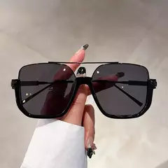 Óculos de Sol com Estilo Retrô - Quadrado - Óculos de Sol e Grau High Glasses: Estilo, Conforto e Proteção 