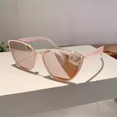 Lux Cat Whisper: Elegância Silenciosa com Óculos de Sol Exclusivo - Óculos de Sol e Grau High Glasses: Estilo, Conforto e Proteção 