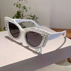 Óculos de Sol Gatinho com Strass - Bold Kitty Frames - comprar online