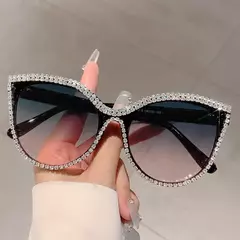 Óculos de Sol Gatinho com Strass - Feminino - Vintage Cat Glam na internet