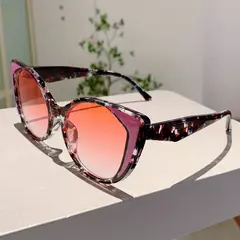 Diamond Cat Flair: Óculos Gatinho com Detalhes de Luxo e Glamour - Óculos de Sol e Grau High Glasses: Estilo, Conforto e Proteção 