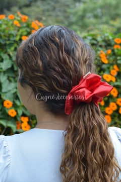 Scrunchie Rojo en internet