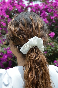 Scrunchie Marfil - comprar online