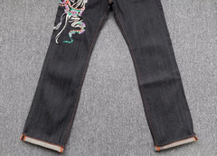 Ed Hardy Jeans na internet