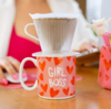 CANECA GIRL BOSS COM COADOR