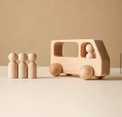 Imagen de Wooden doll bus