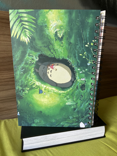 Caderno Argolado Universitário Meu Amigo Totoro - 100 folhas - comprar online
