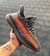 Yeezy Boost 350 V2 - Cinza/Laranja