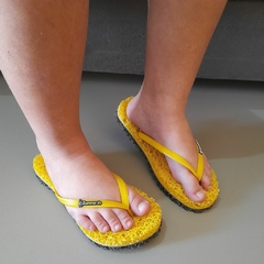 Imagem do CHINELO TERAPÊUTICO FEMININO AMARELO E CINZA