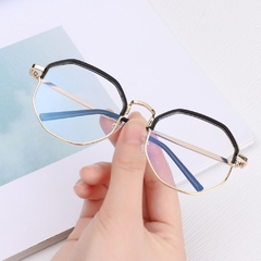 Óculos Estilo Fashion Bordas Retas Proteção Raios UV400 - K&M eComm