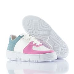 Sneaker Flatform em Branco, Rosa e Azul. na internet